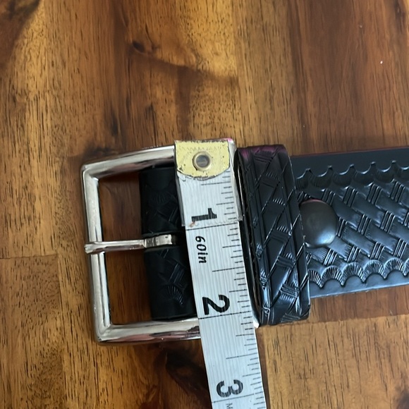 Men’s Genuine Leather ‘’The Perfect Fit’’ Made In USA Belt Size 48 - Picture 3 of 10